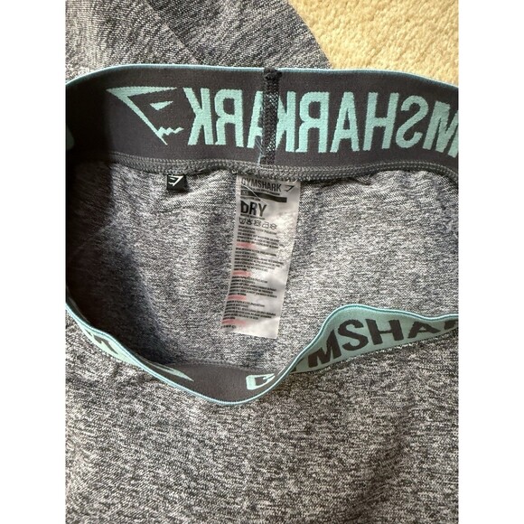 Women’s XS GYMSHARK Gray Seamless Active Crop Capri Leggings 16” Inseam - Picture 5 of 6